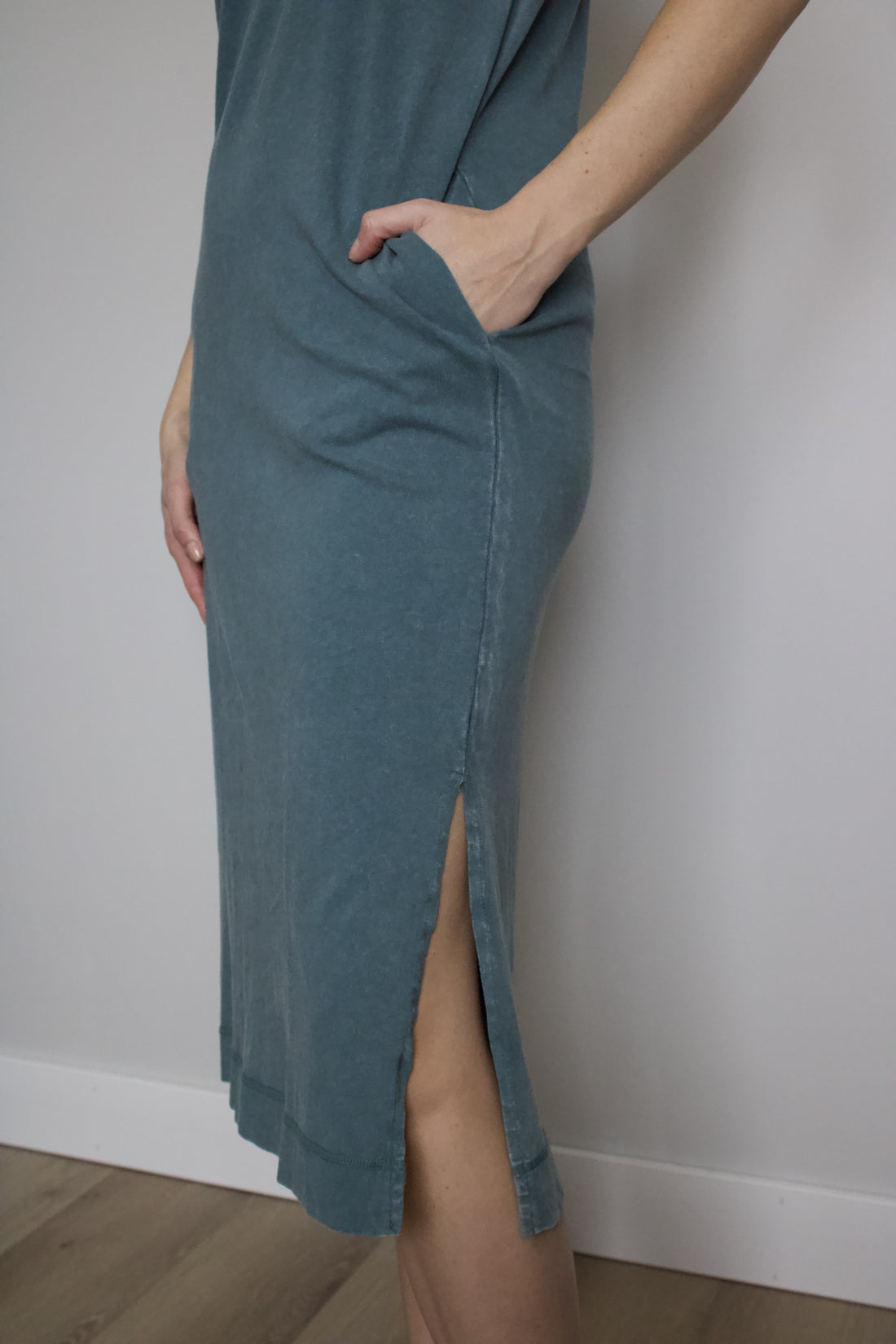 Nicola Everyday Relaxed Midi Dress